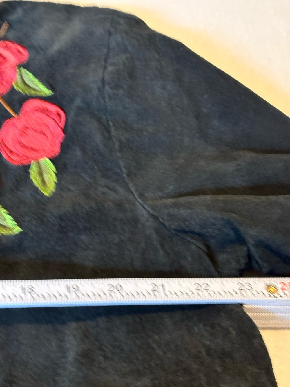 Cracker Barrel Black Suede Jacket with Red Rose Embroidery - Picture 6 of 10